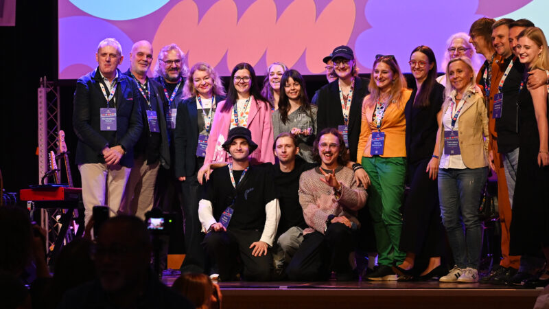 1. Ukrainischer Jazzpreis an Hyphen Dash verliehen.